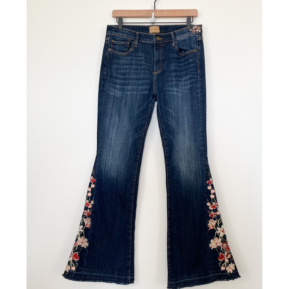 Free People x Driftwood Farrah Floral Embroidered Wide Leg Flare Jeans Womens 30 - Picture 3 of 16